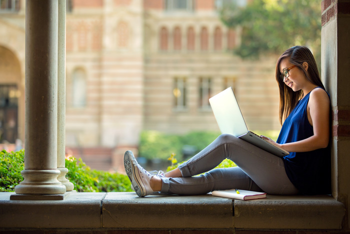 girl-at-college girl-at-college